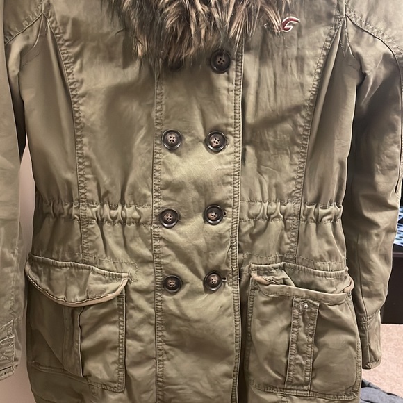 Winter jacket in Olive - Picture 3 of 9
